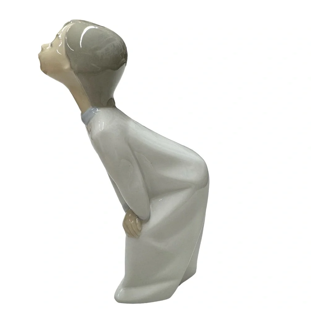 LLadro "Kissing Girl" Figurine Fine Porcelain - Picture 3 of 9